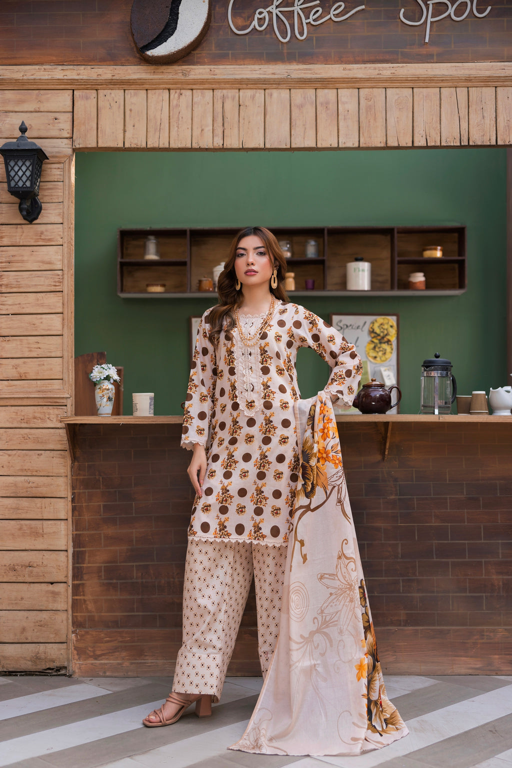 Platinum Print Lawn D-1 BIN NAEEM