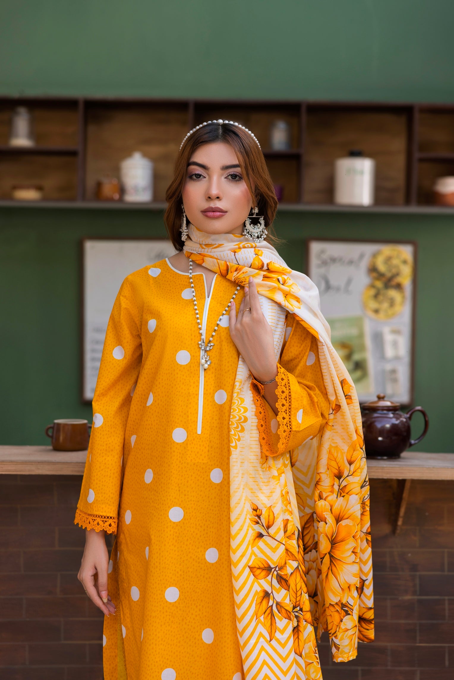 Platinum Print Lawn D-2 BIN NAEEM