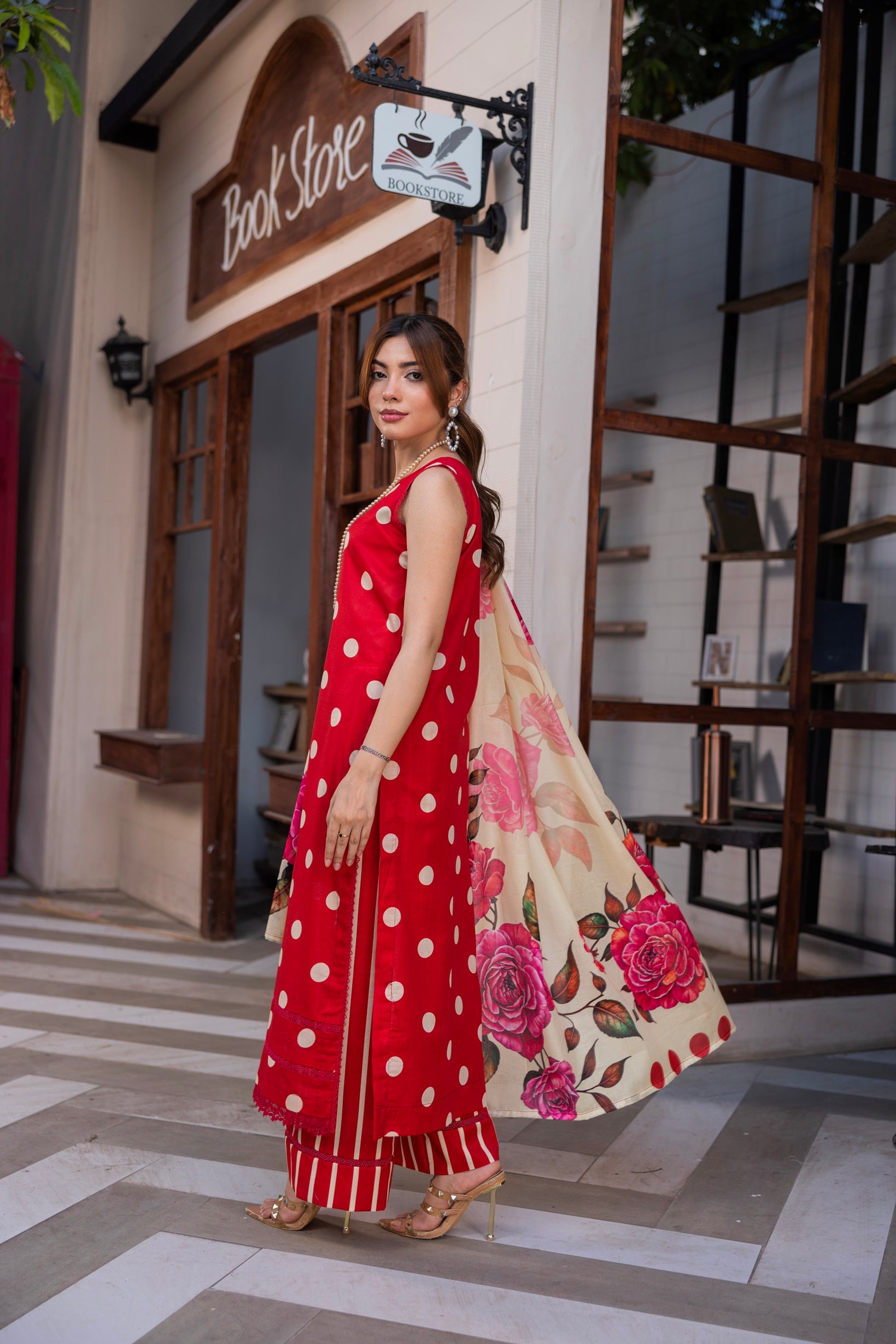 Platinum Print Lawn D-8 BIN NAEEM