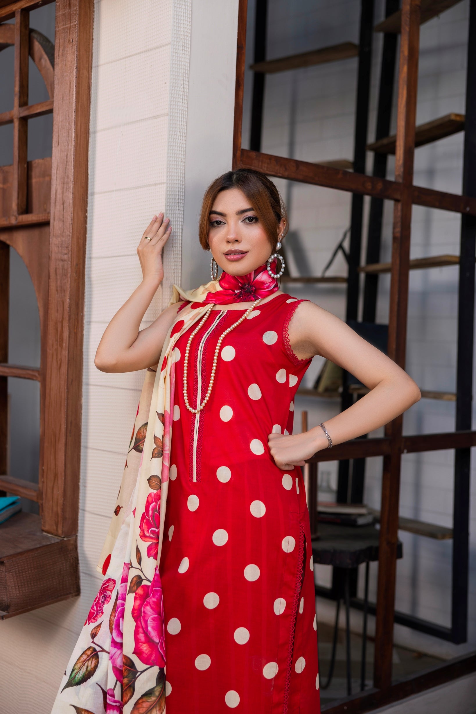 Platinum Print Lawn D-8 BIN NAEEM