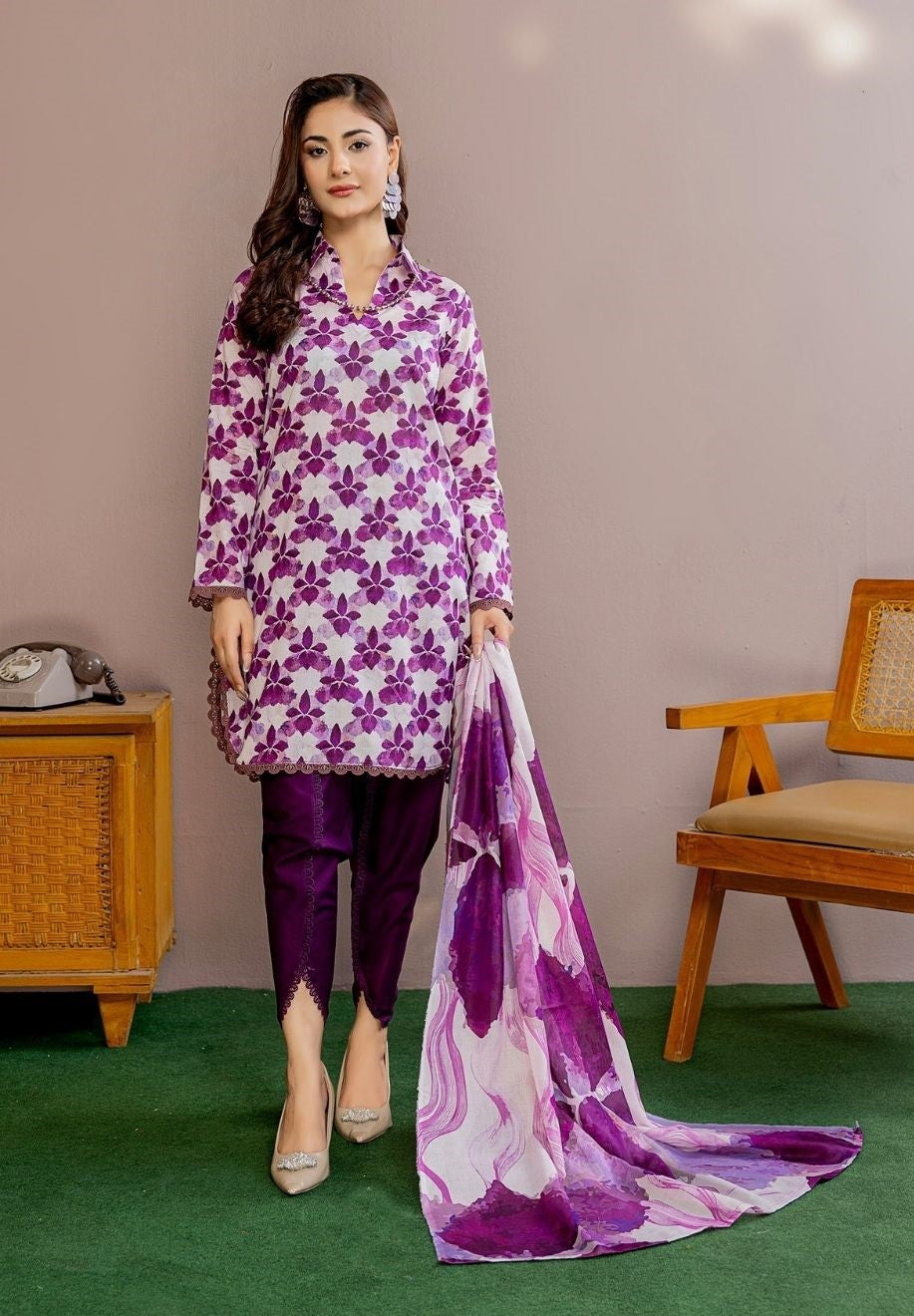 Platinum Print Lawn D-4 BIN NAEEM