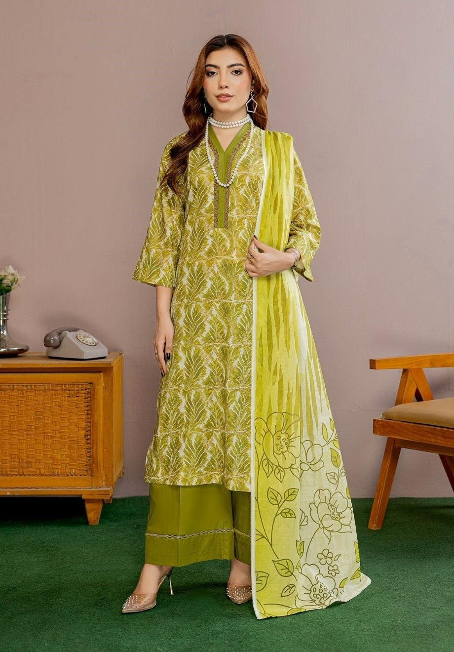 Platinum Print Lawn D-5 BIN NAEEM