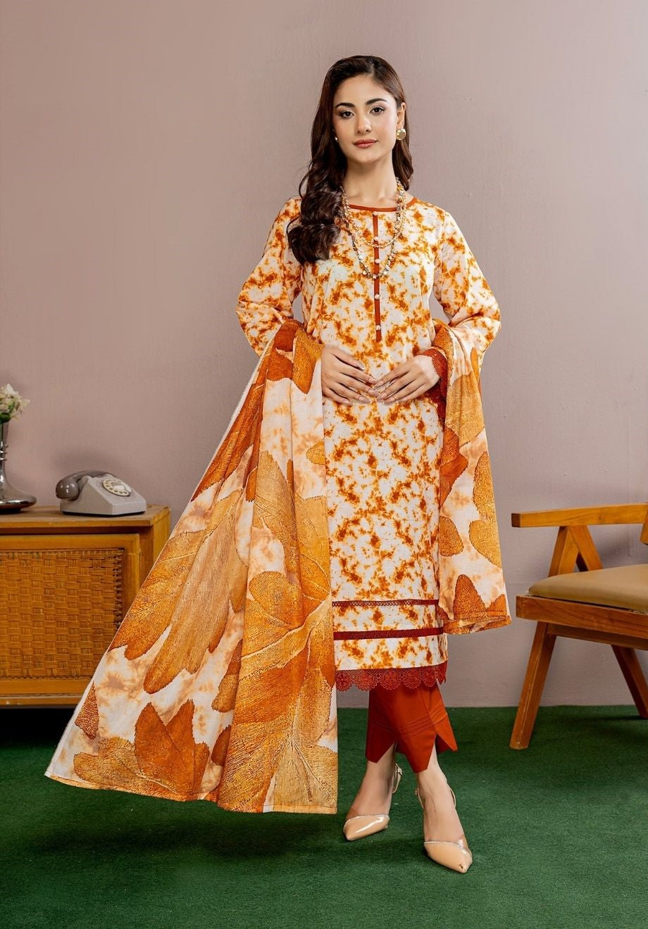 Platinum Print Lawn D-6 BIN NAEEM
